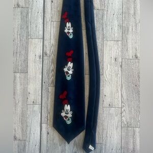 Vintage Men’s Tie Disney’s Goofy By Cervantes Navy Blue 56” Long‎ 3.75” Wide